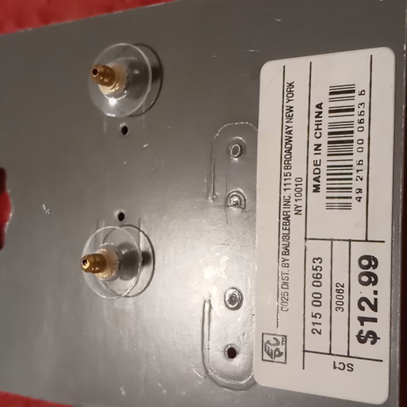 Sugar fix front to back earrings gold tone with crystals - Picture 6 of 8